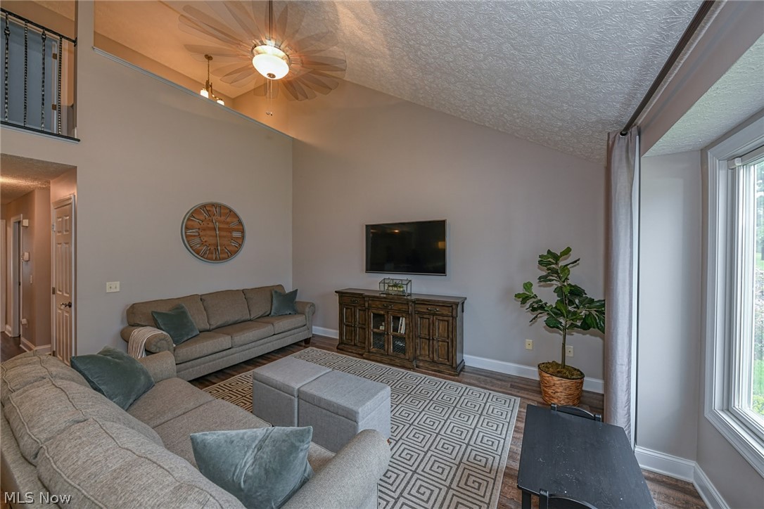 Corner Stone Condo - Residential