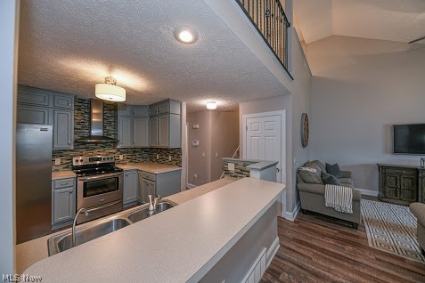 Corner Stone Condo - Residential