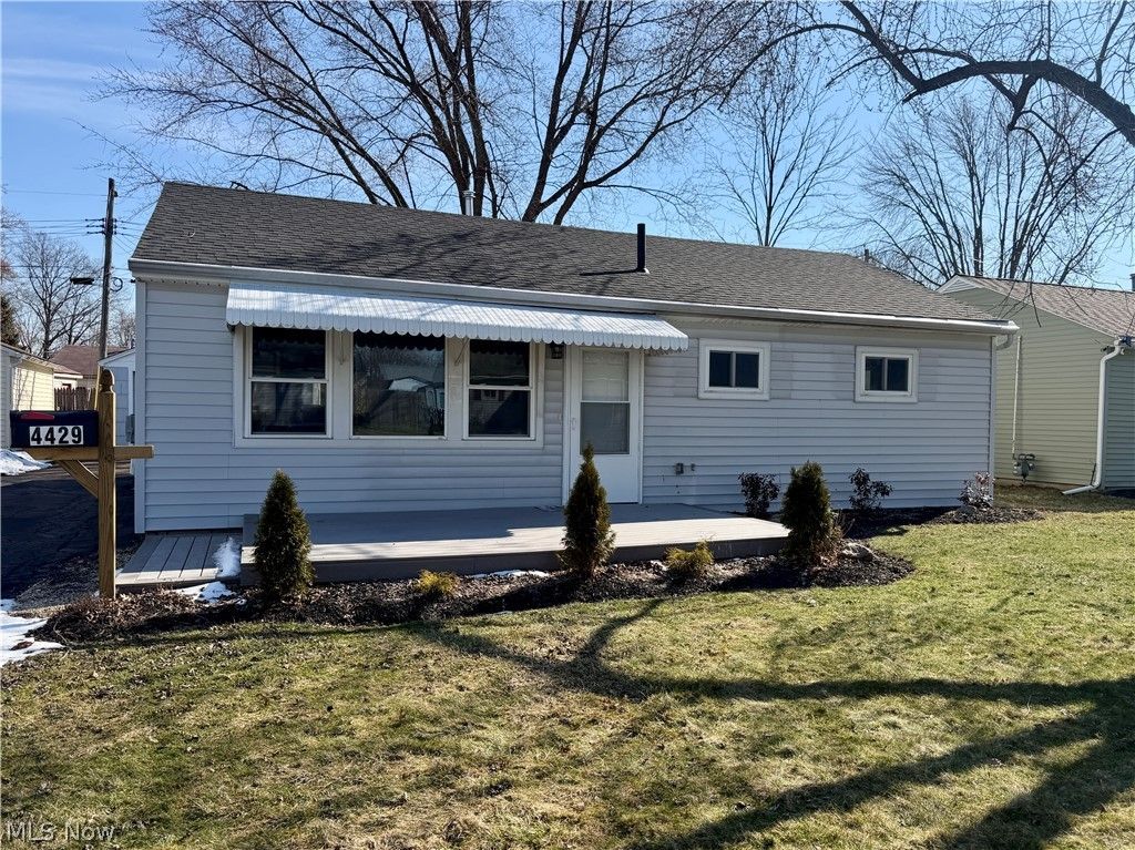 Photo of 4429 Norfolk Avenue, Lorain, OH 44055 (MLS # 5189429)