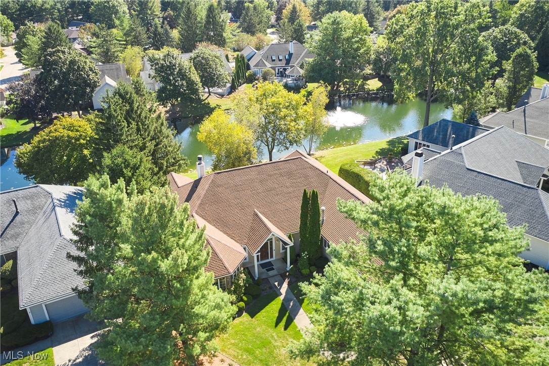 Village Crystal Lakes Condo - Residential