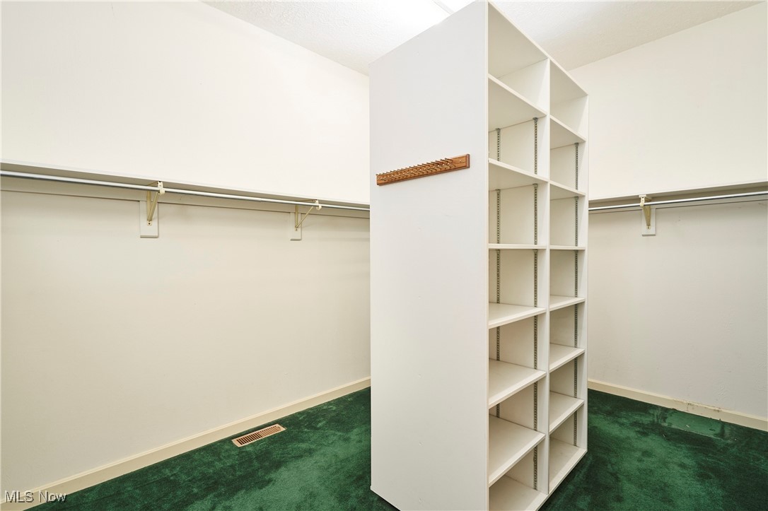 Village Crystal Lakes Condo - Residential