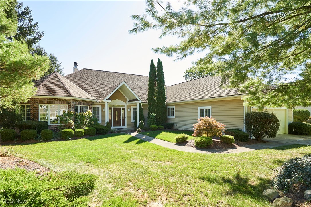 Village Crystal Lakes Condo - Residential