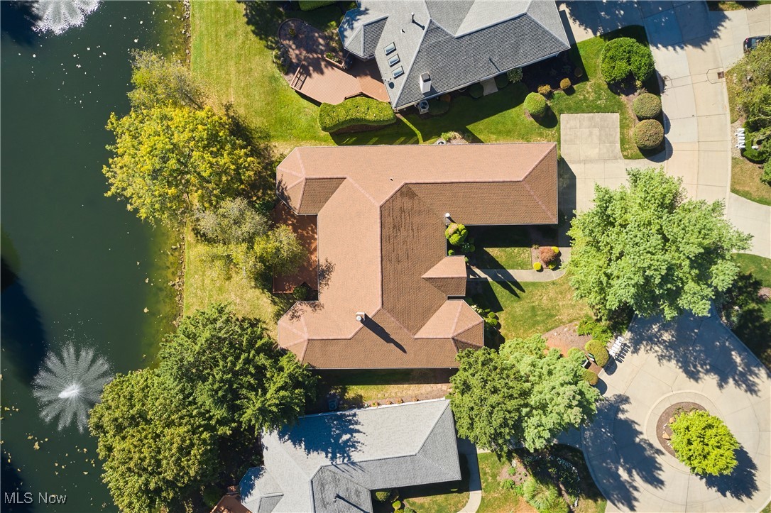 Village Crystal Lakes Condo - Residential