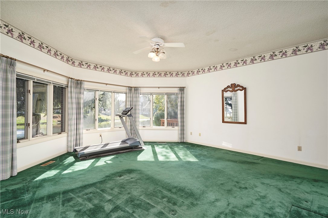 Village Crystal Lakes Condo - Residential