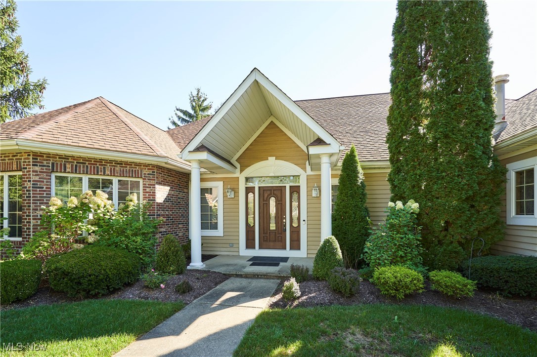 Village Crystal Lakes Condo - Residential