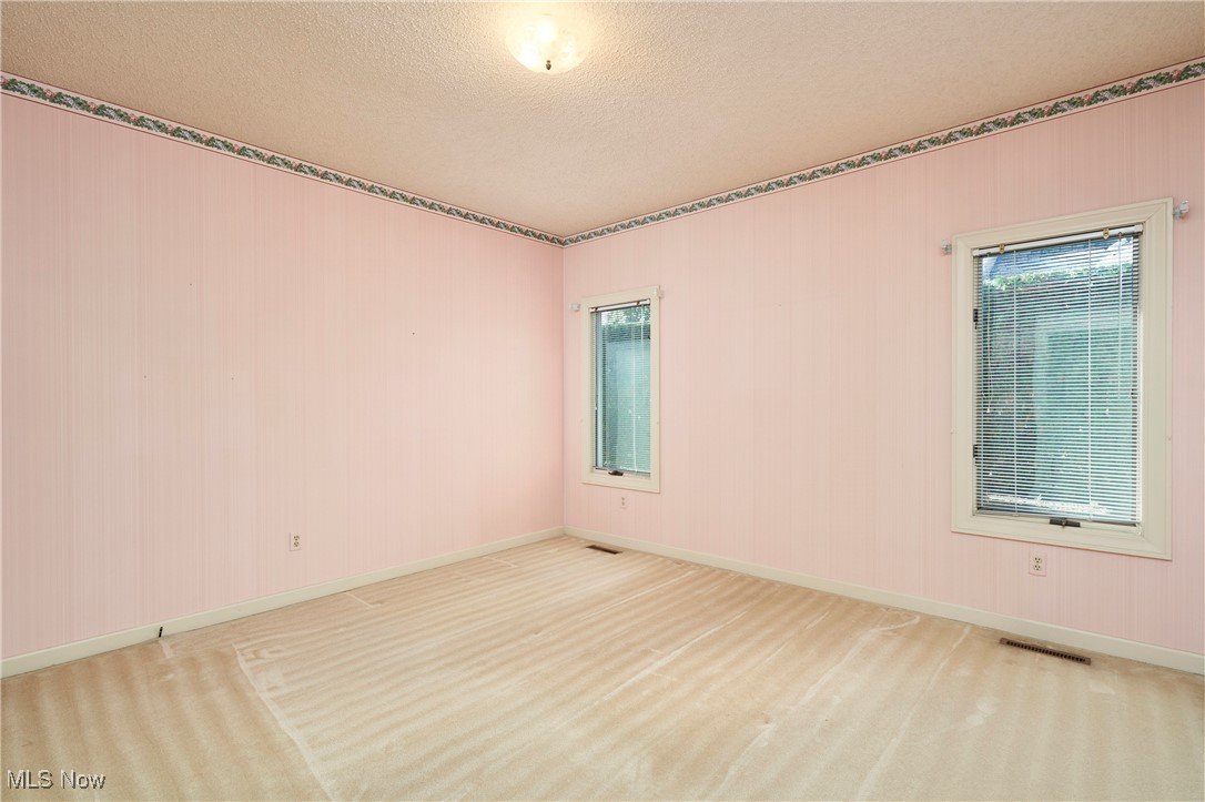 Village Crystal Lakes Condo - Residential