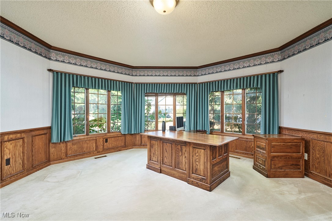 Village Crystal Lakes Condo - Residential