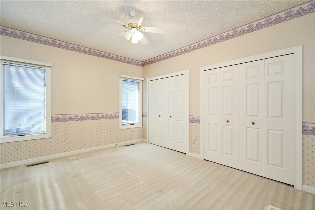 Village Crystal Lakes Condo - Residential