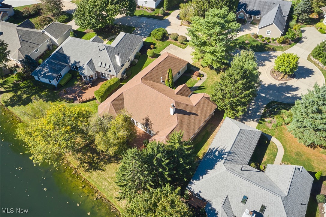 Village Crystal Lakes Condo - Residential