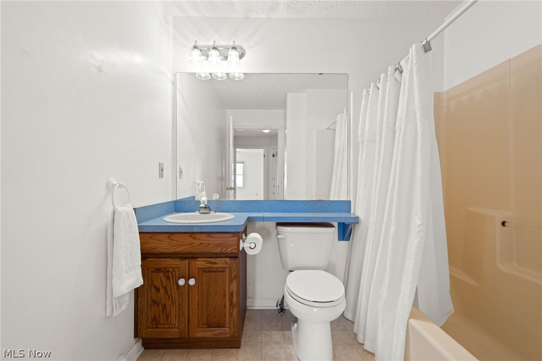 Swan Lake - Residential