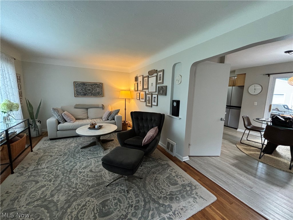 Hunt Club Realty Cos - Residential