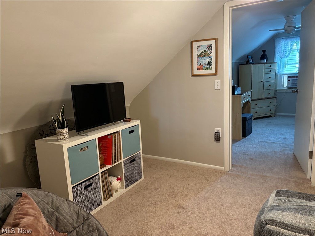 Hunt Club Realty Cos - Residential