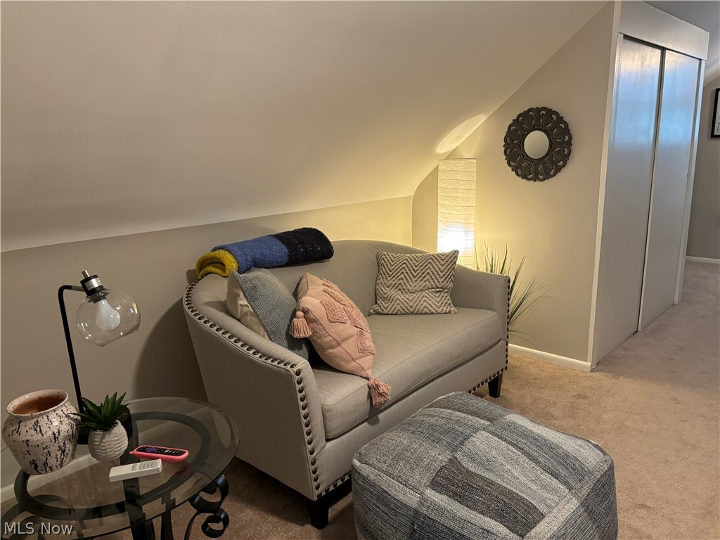 Hunt Club Realty Cos - Residential