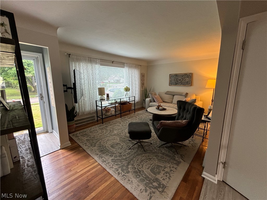 Hunt Club Realty Cos - Residential