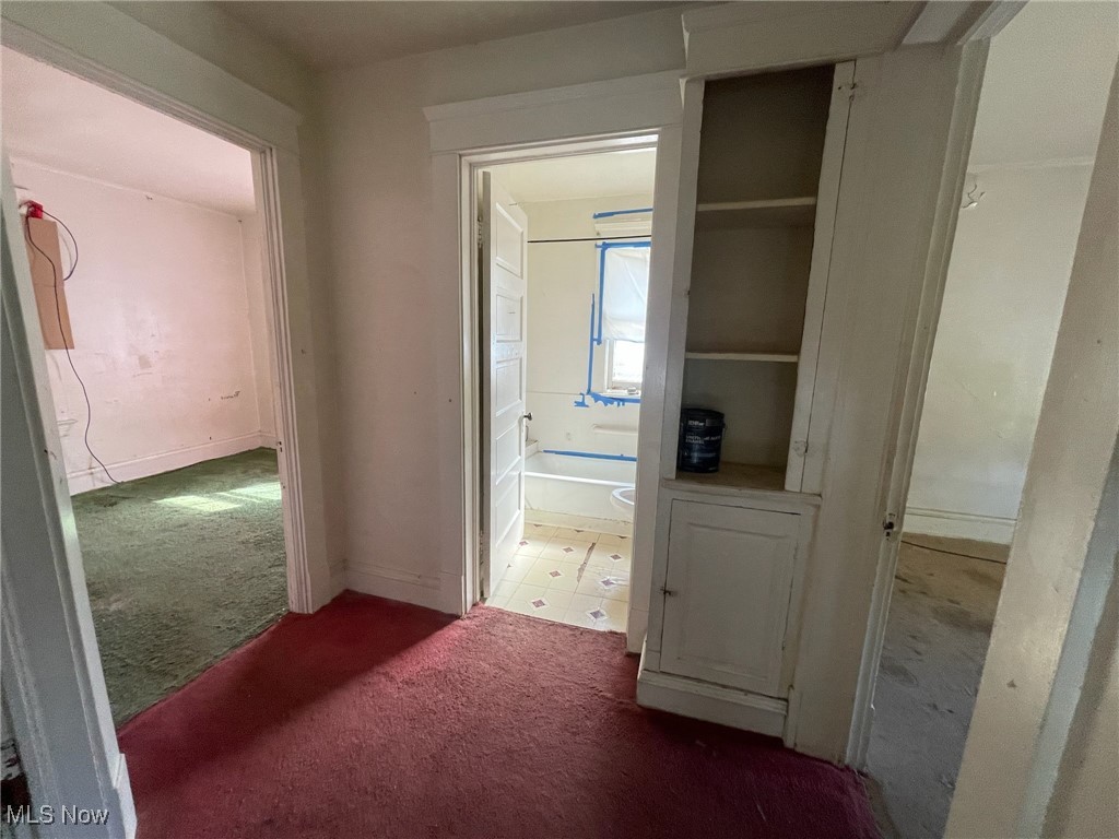 Burrows & Putts - Residential