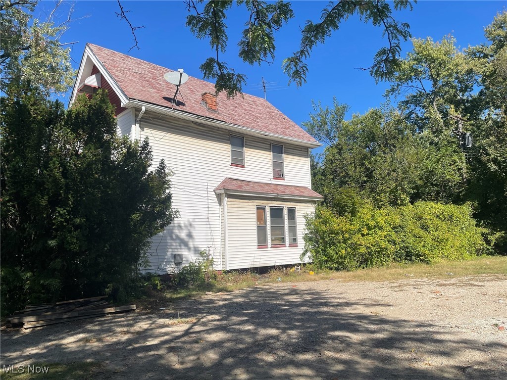 Burrows & Putts - Residential