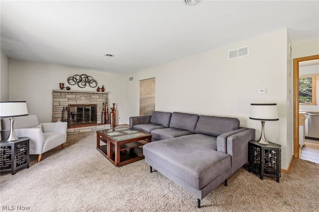 7085 Sunnydell Drive