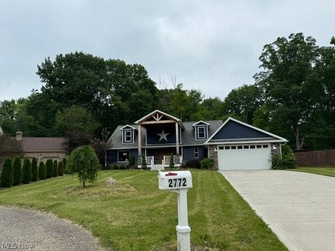 Single Family Residence in Cortland OH 2772 Tall Oak Circle.jpg