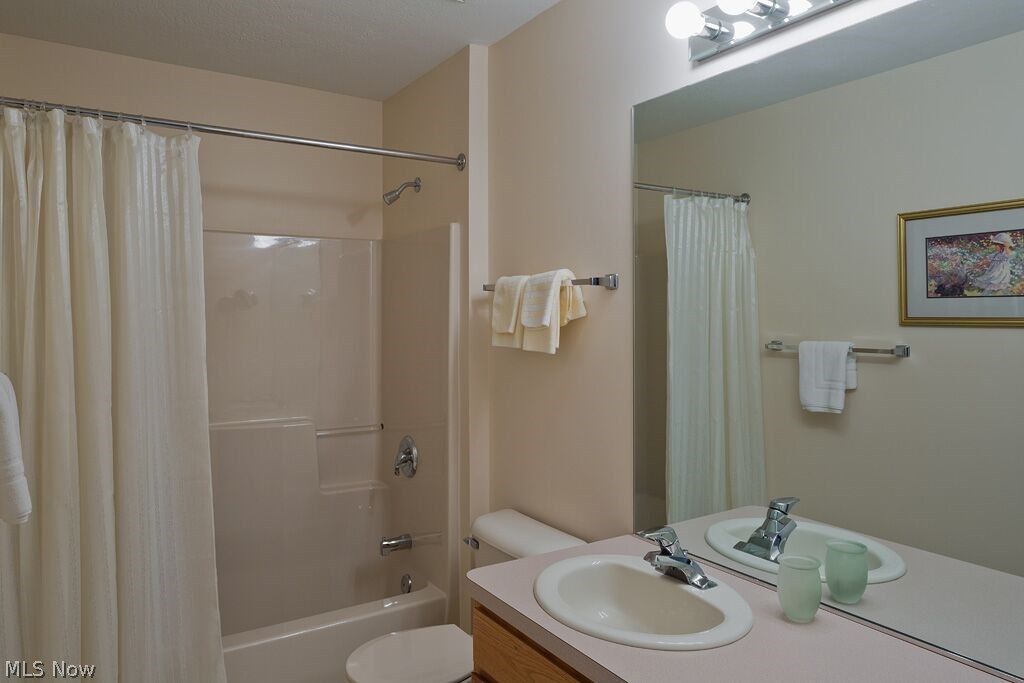 Auburn Lakes - Residential