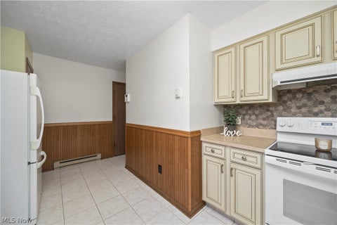 Tiny photo for 5230 Berkeley Drive, Sheffield, OH 44054 (MLS # 5255434)
