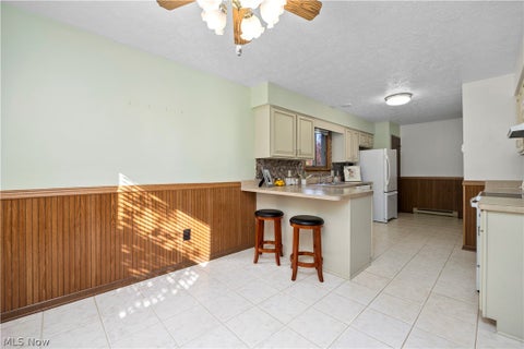 Tiny photo for 5230 Berkeley Drive, Sheffield, OH 44054 (MLS # 5255434)