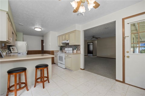 Tiny photo for 5230 Berkeley Drive, Sheffield, OH 44054 (MLS # 5255434)