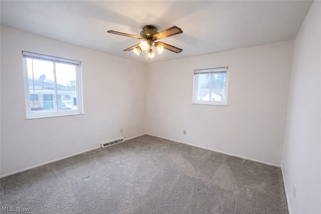 Knollwood - Residential Income