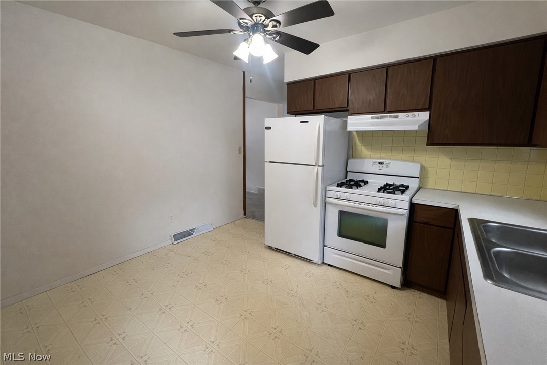 Knollwood - Residential Income