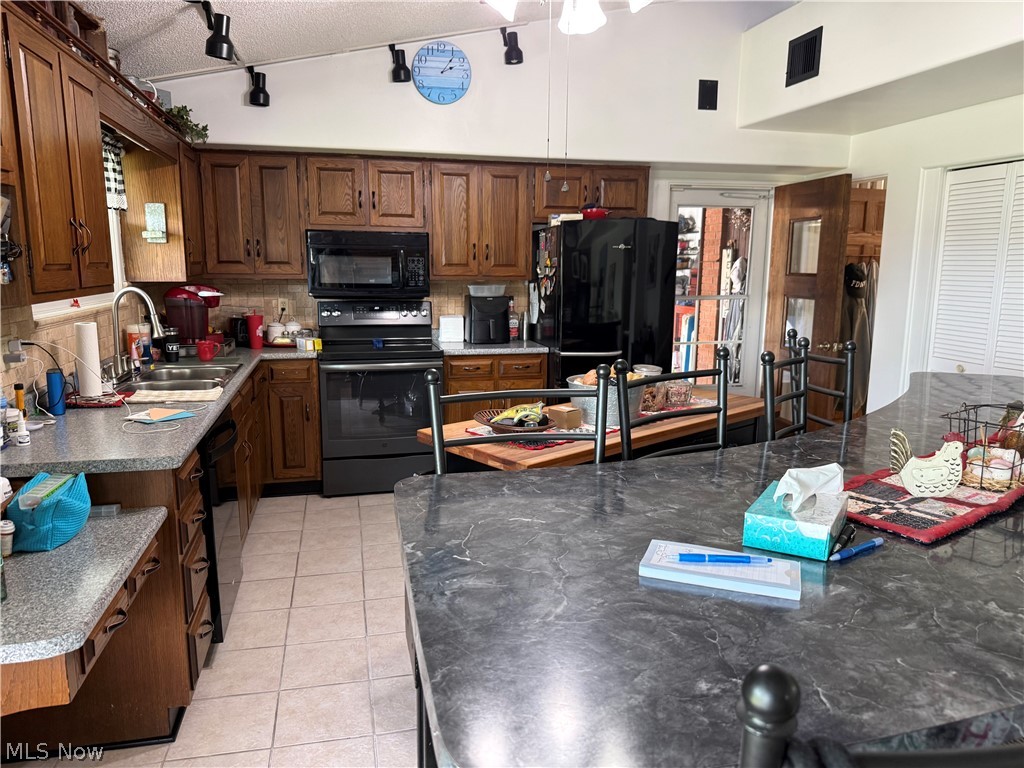 Nob Hill - Residential