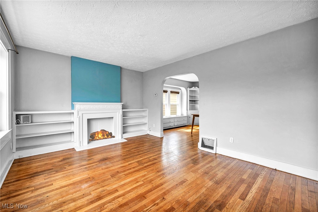 Beverly Park - Residential