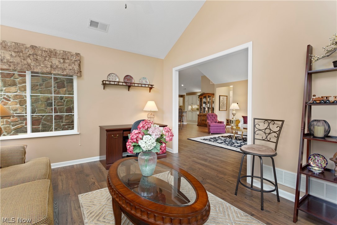 West Vly Condos Ph 18 1 - Residential