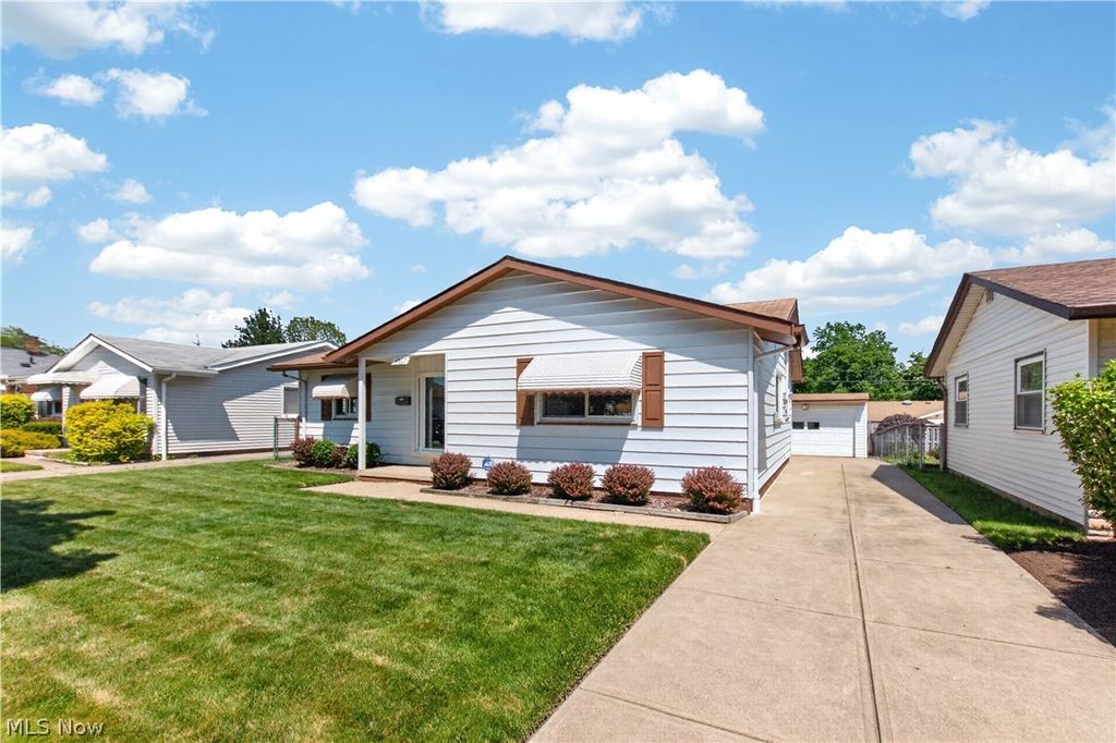 Photo of 4307 W 146th Street, Cleveland, OH 44135 (MLS # 5214955)