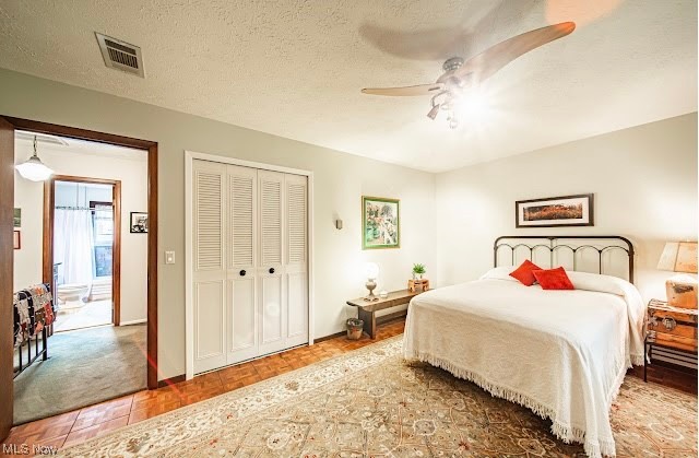 Deepwood Condo - Residential