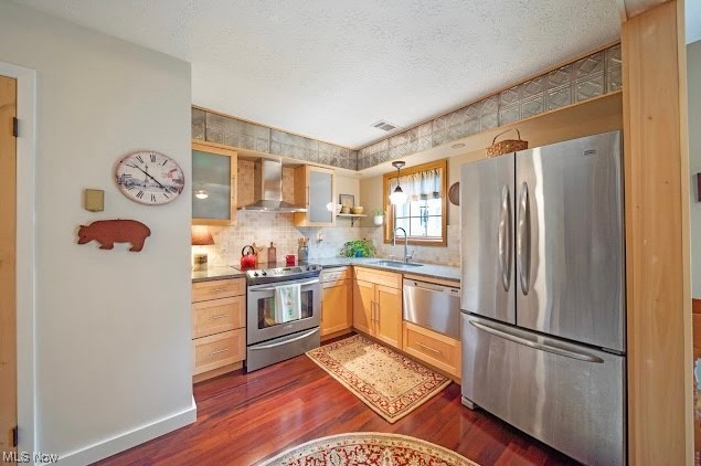 Deepwood Condo - Residential