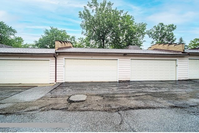 Deepwood Condo - Residential