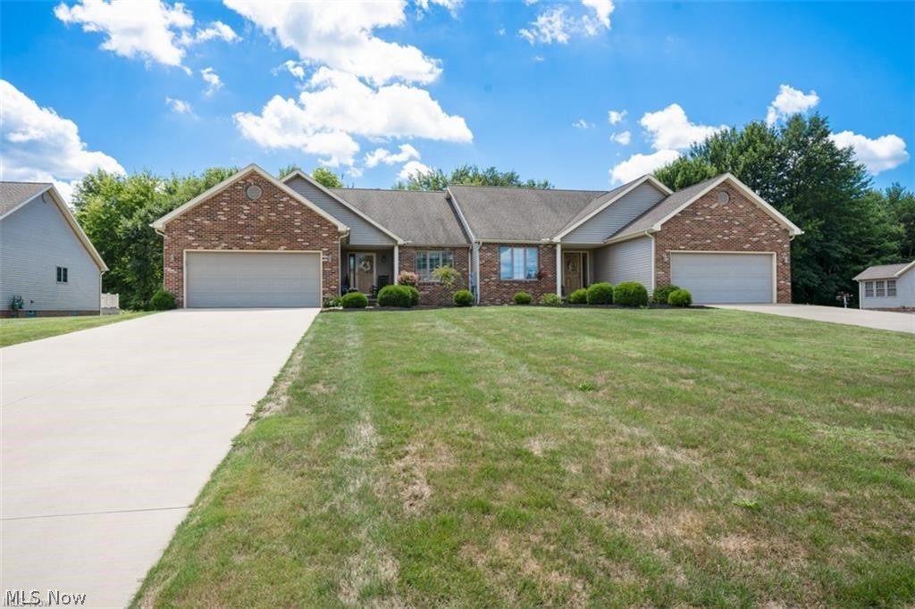 Beaver Lake Commons Condo - Residential