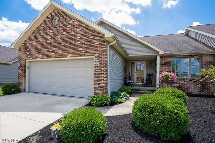 Welcome Home! Beautiful 1400 sq. ft. condo...meticulously maintained. Great room w/gas fireplace. Large kitchen with ceramic tile and granite counter tops. Gorgeous sun room to let the sunshine in! First floor laundry. Full basement (plumbed for 3rd bathroom). One year warranty.