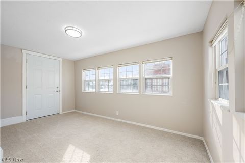 Tiny photo for 165 Oak Knoll Avenue NE, Warren, OH 44483 (MLS # 5186500)