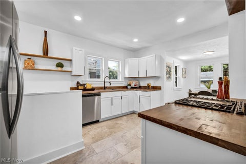 Tiny photo for 18101 Hiller Avenue, Cleveland, OH 44119 (MLS # 5240741)