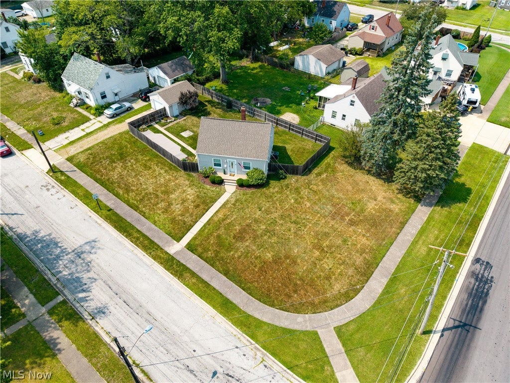 2583 E 38th Street