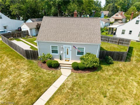 Homes For Sale - 2583 E 38th Street<br/> Lorain, OH 44055