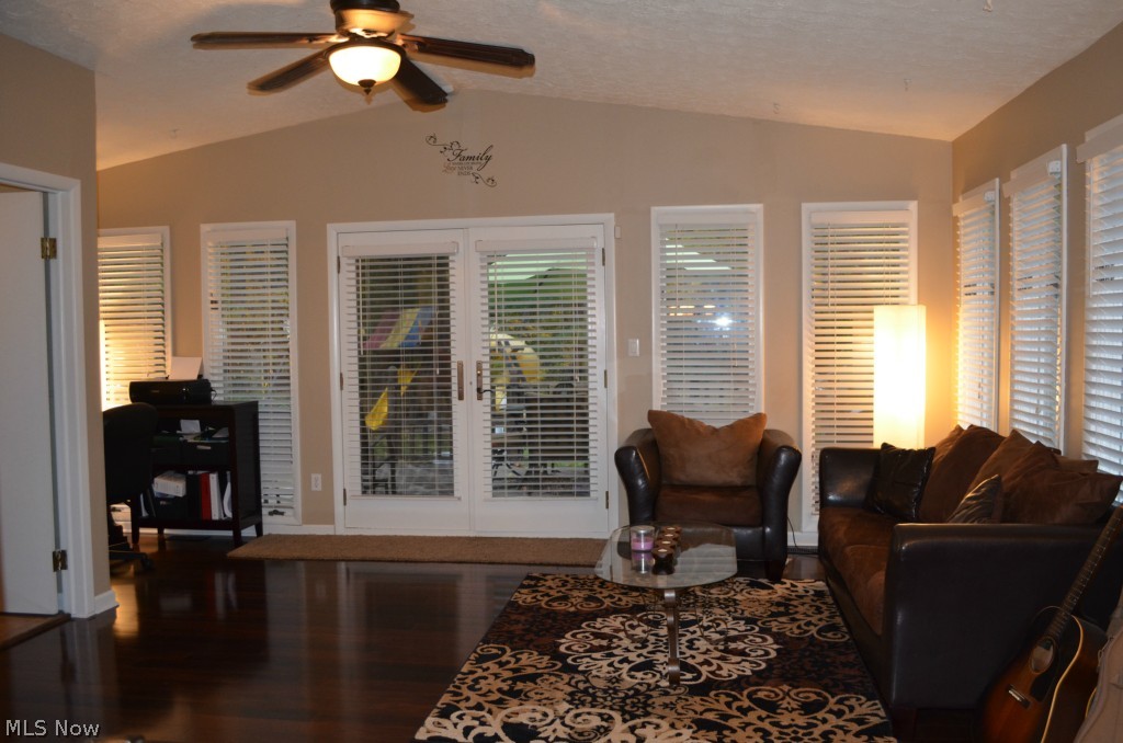 Stow Little Farms - Residential