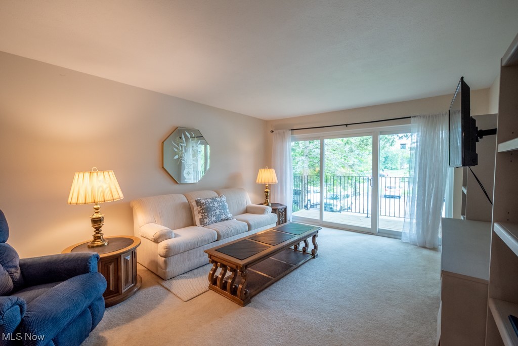 Versailles At Hudson Condo - Residential Lease