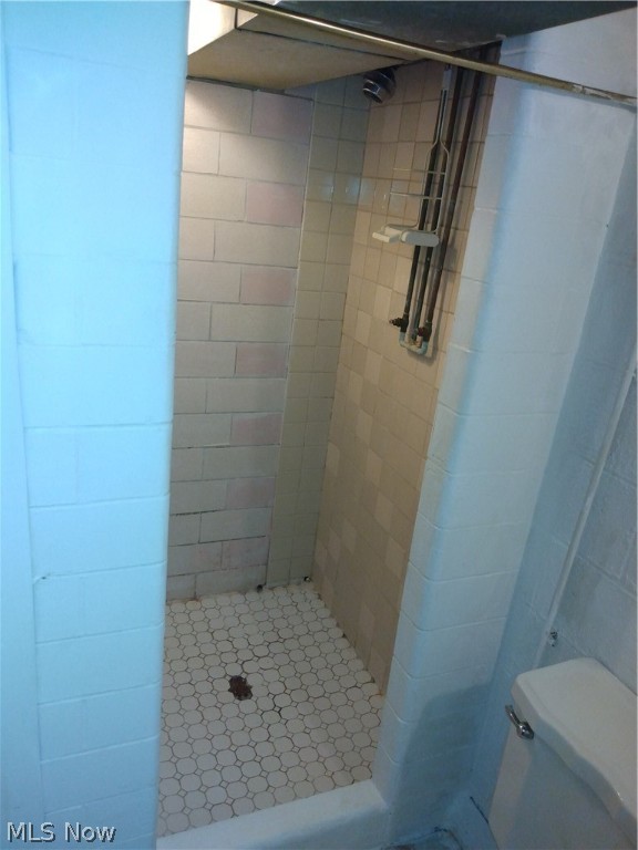 City/Youngstown - Residential Lease