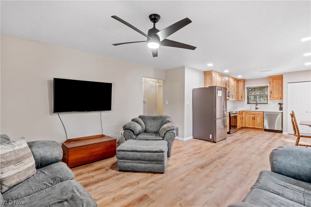 Country Club Apt Homes North Condo - Residential