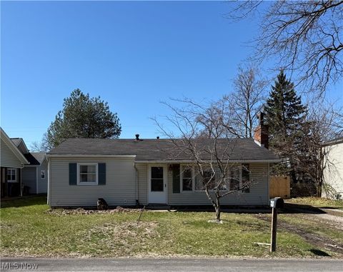 Homes For Sale - 232 Parkland Boulevard<br/> Vermilion, OH 44089