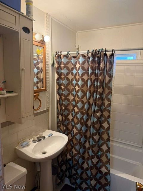 Tiny photo for 4258 Hickory Lane, Warrensville Heights, OH 44128 (MLS # 5203144)