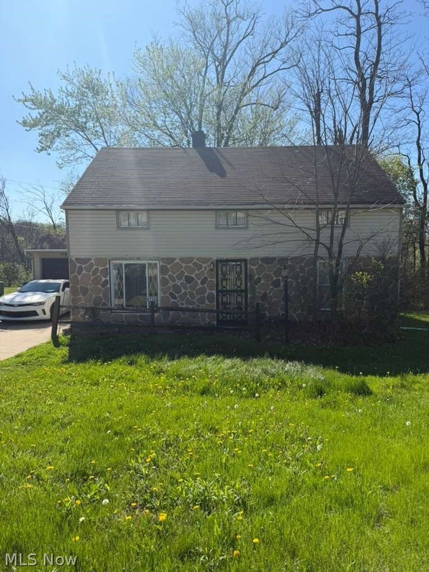 4-bedroom 2 full baths cape cod in Warrensville Heights, screaming big potential and ready for your magic. Investors this could be your next project and the place where you can showcase your talents! Property is being sold as-is. Backyard with patio, or take advantage of the detached garage for extra storage and parking. Conveniently located near shopping, dining, schools, and with quick access to I-480 and I-271 for easy commuting. Don't miss this fantastic opportunity to own in a desirable area! Schedule your private showing today!