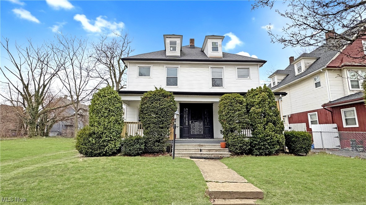 Be the first to enjoy this freshly renovated six-bedroom home, perfect for tenants seeking modern living in a convenient location. Light, bright and stylish throughout, this property has been upgraded with comfort and practicality in mind. Schedule a private showing today, voucher programs welcome!