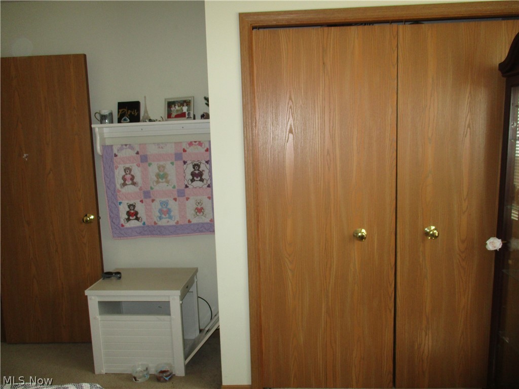 Meadowbrook Lake - Residential Income